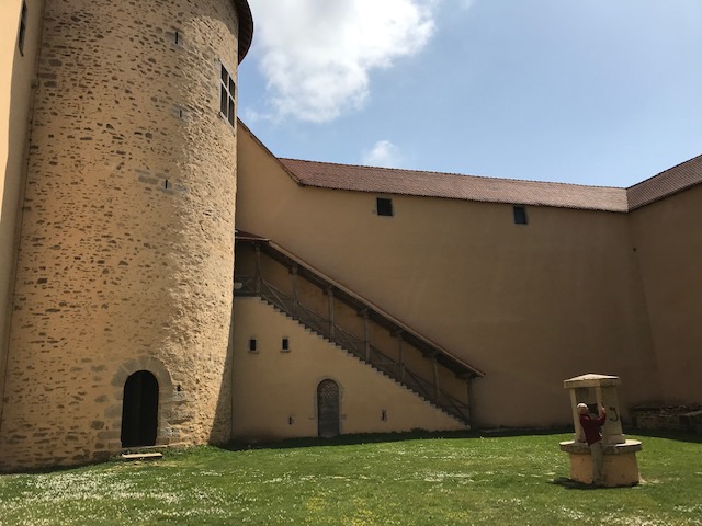 CHATEAU DES ALLYMES 14 04 2022 (3)