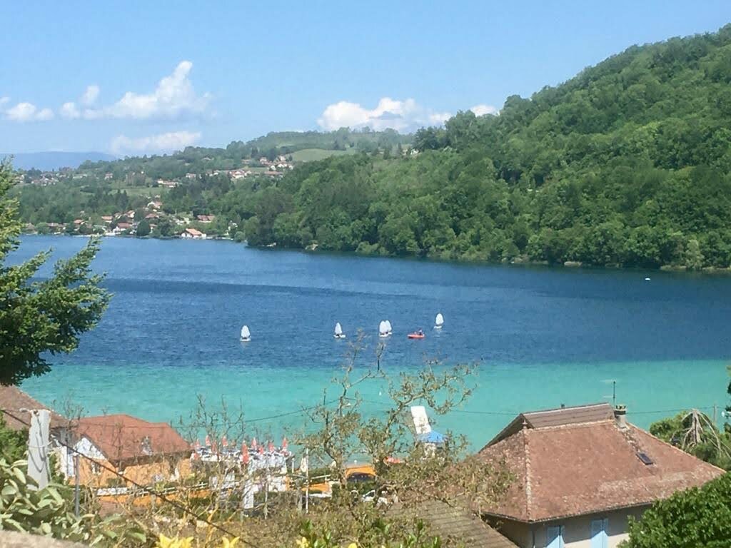 LAC DE PALADRU