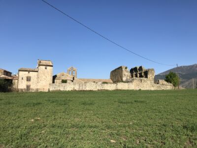 Abbaye en ruines de St-André-de-Rosans